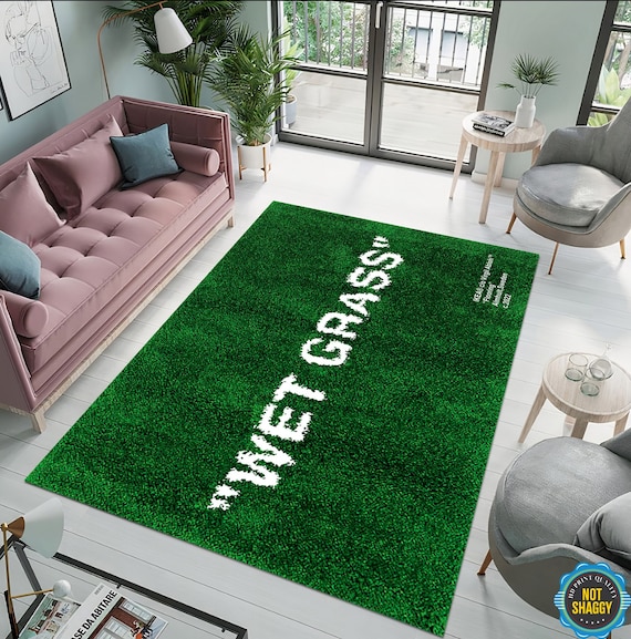 tapis wet grass