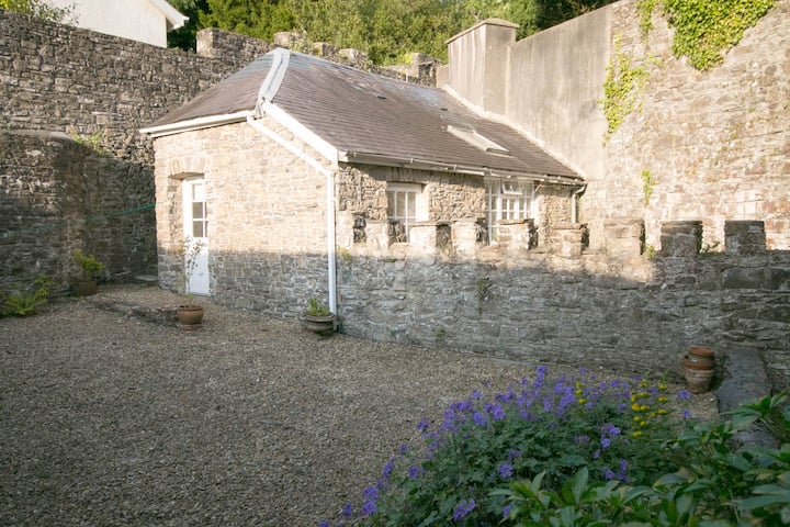 airbnb llandeilo