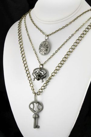 alice cullen jewelry