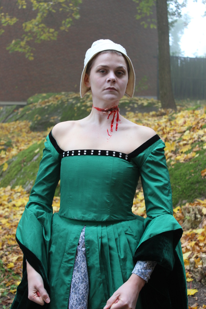 anne boleyn halloween costume