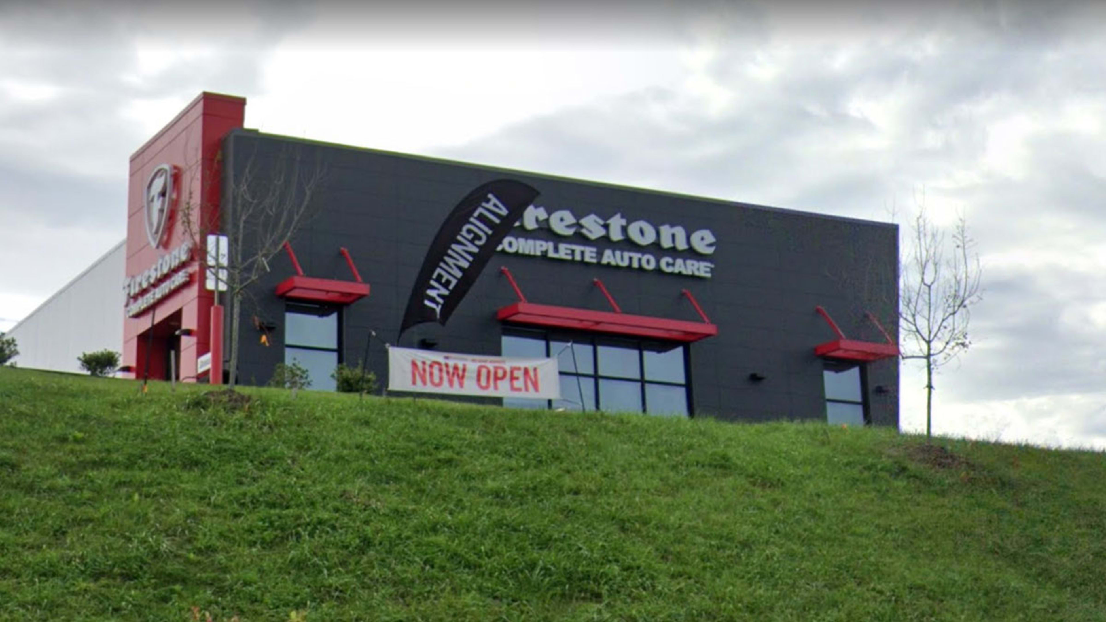 firestone near me open now