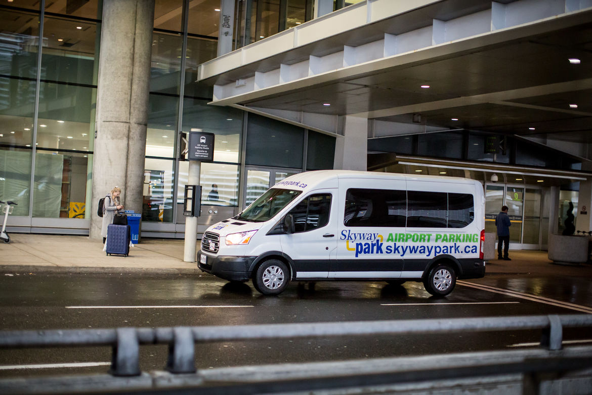 skypark toronto airport parking