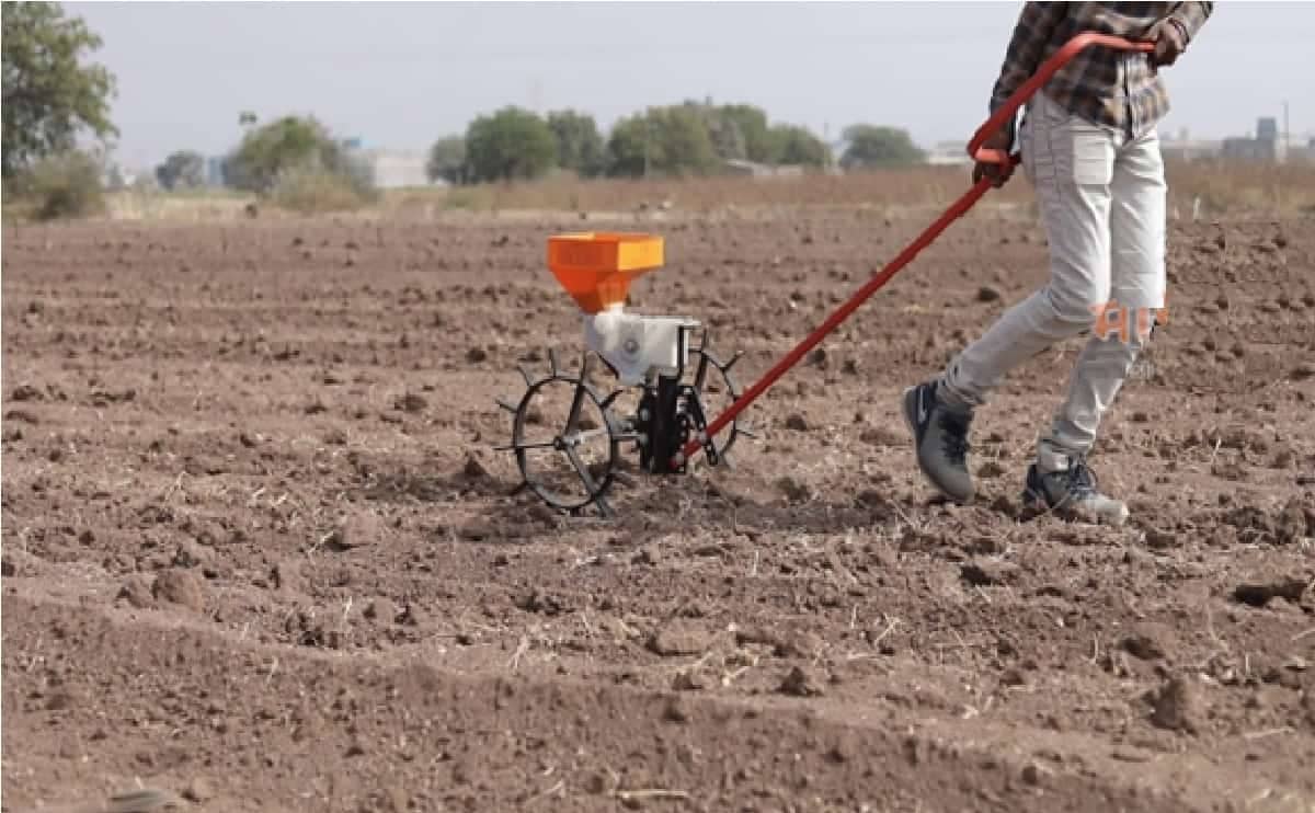 hand drill seeder