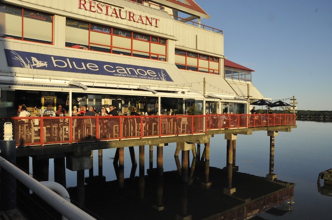 blue canoe restaurant steveston bc