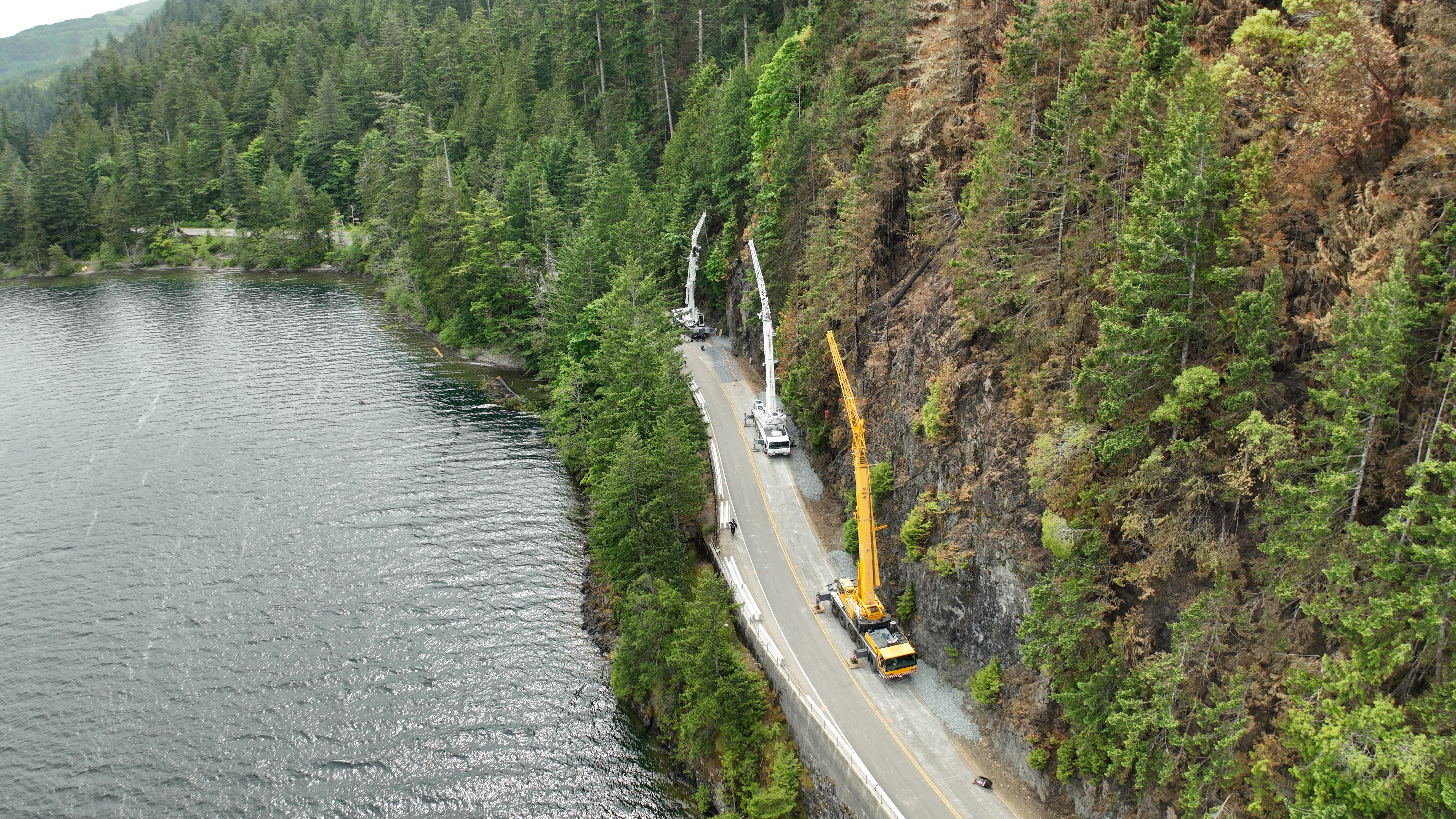 vancouver island fire highway 4