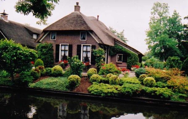 giethoorn netherlands homes for sale