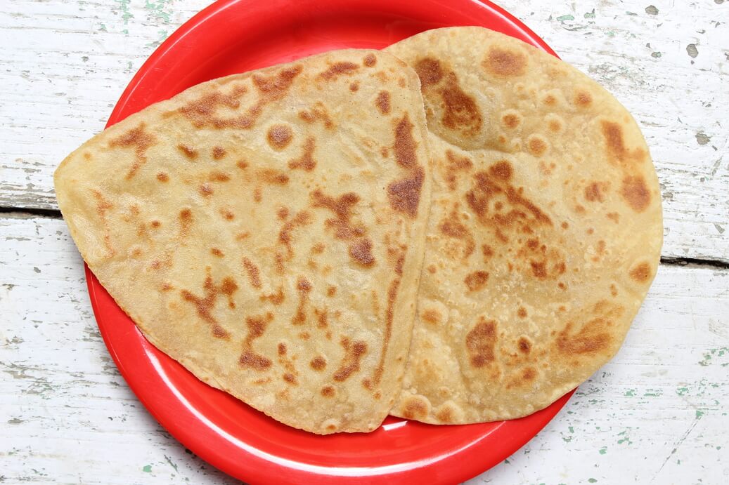 calories in one plain paratha