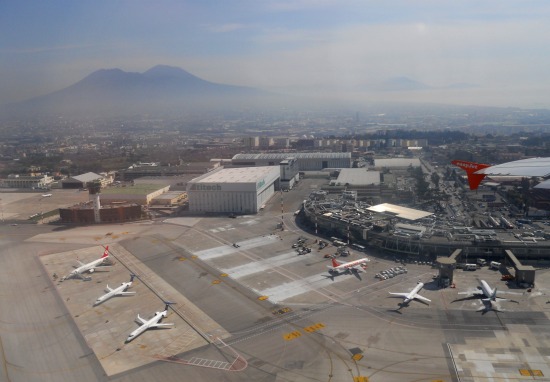 campania naples airport