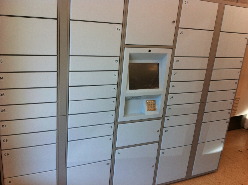 amazon locker manhattan ny