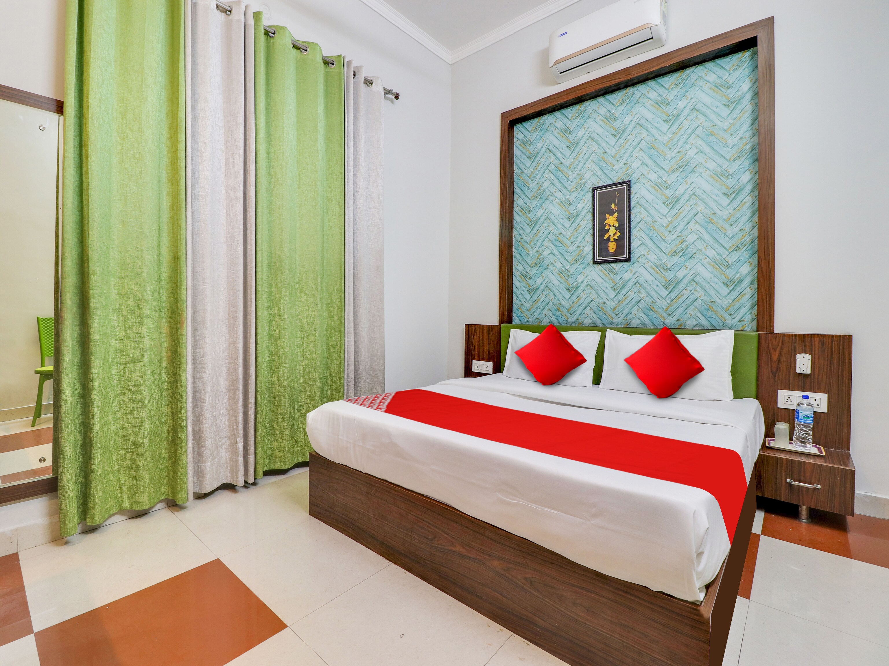 cheap oyo hotels near me