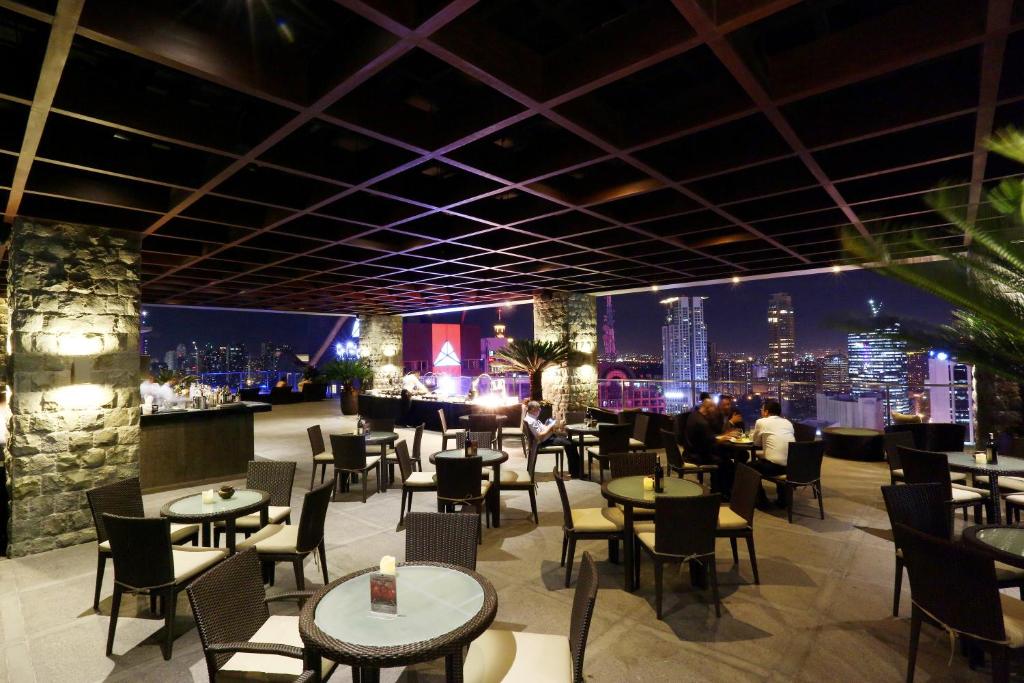 city garden grand hotel makati rooftop bar