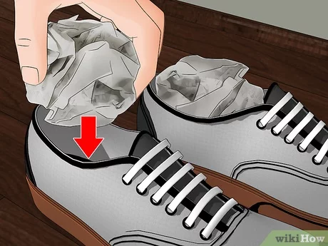 how to stop dress shoes from squeaking