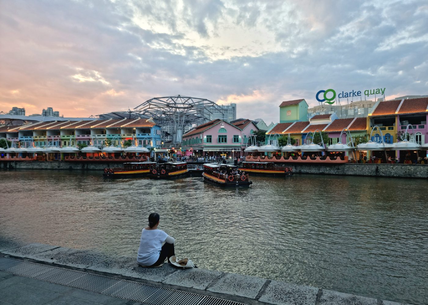 restaurants at clarke quay singapore