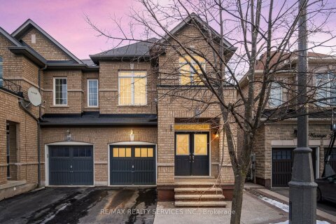 28 canary close brampton