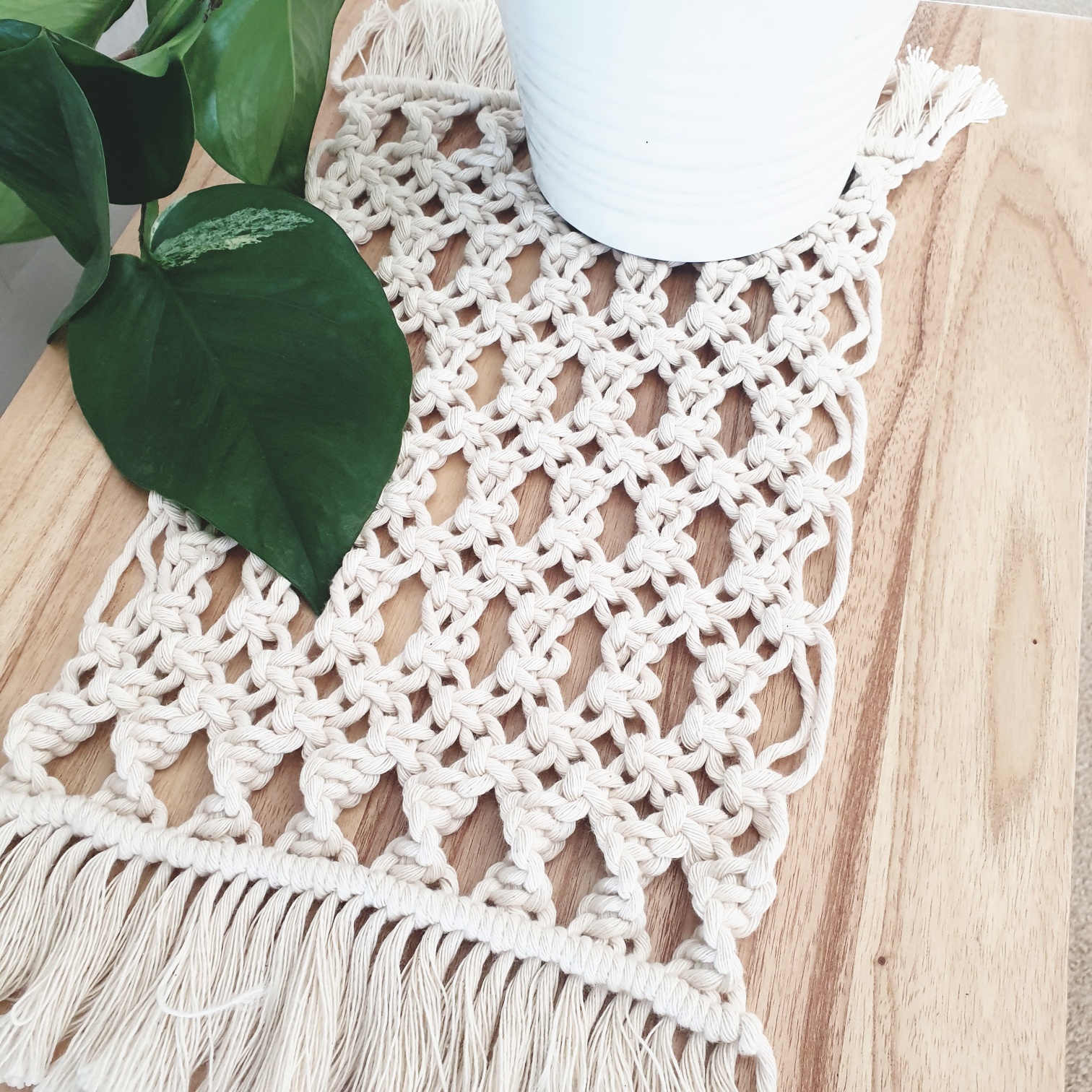 macrame table mat