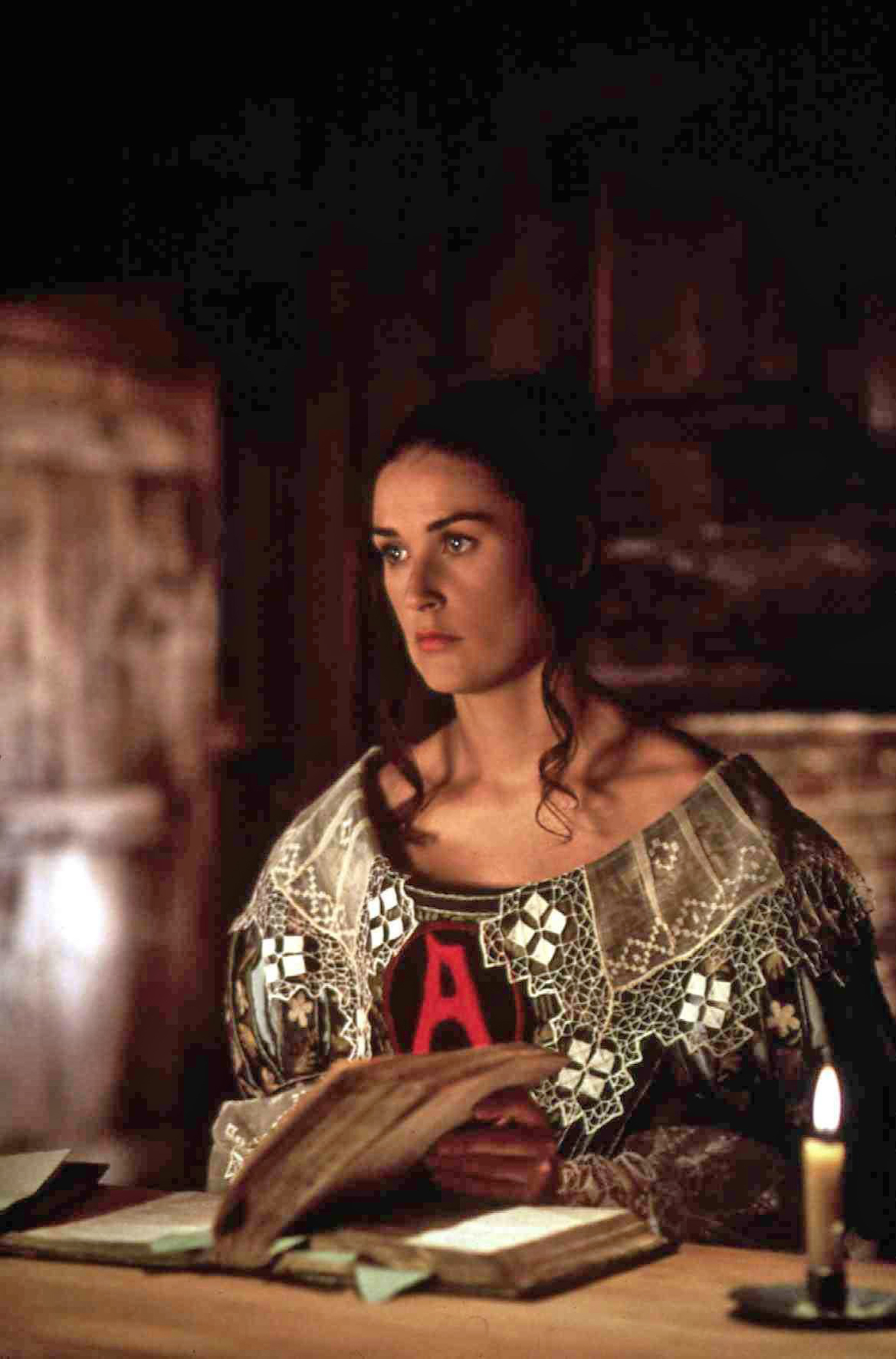 demi moore scarlet letter