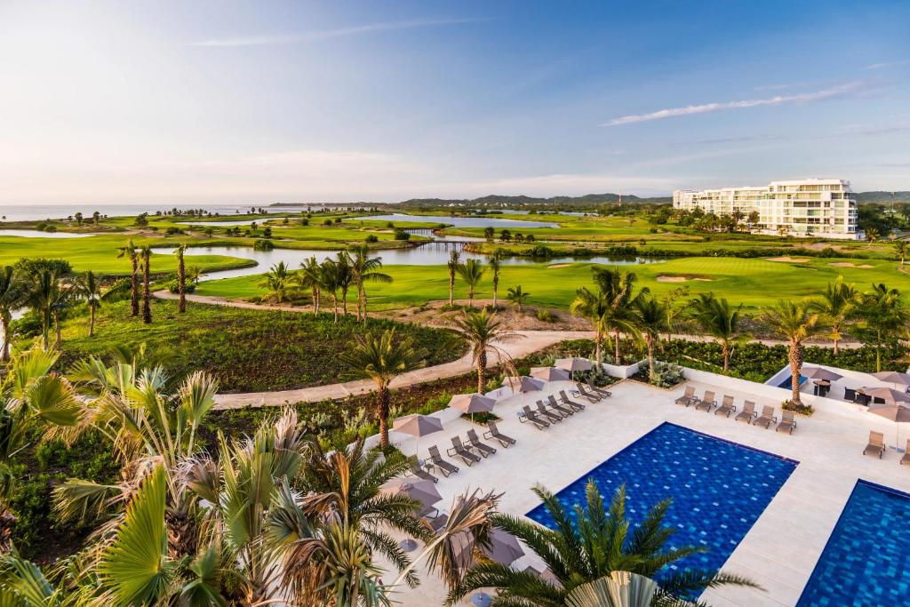 dreams karibana cartagena golf