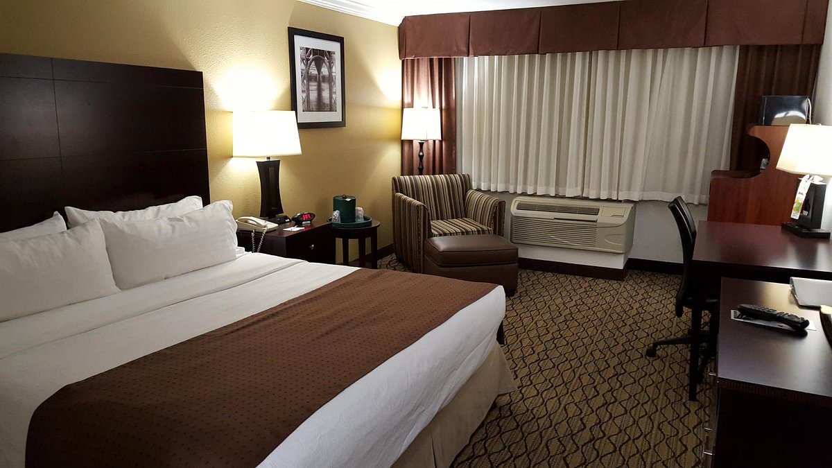 hotels in fort lee nj