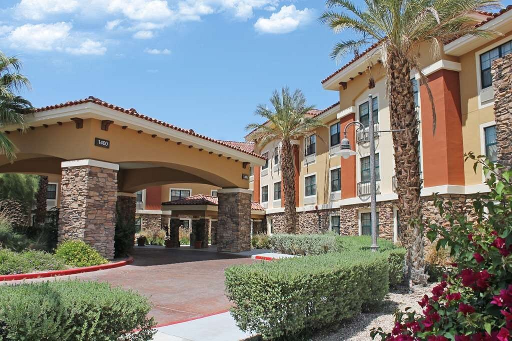 extended stay america palm springs airport