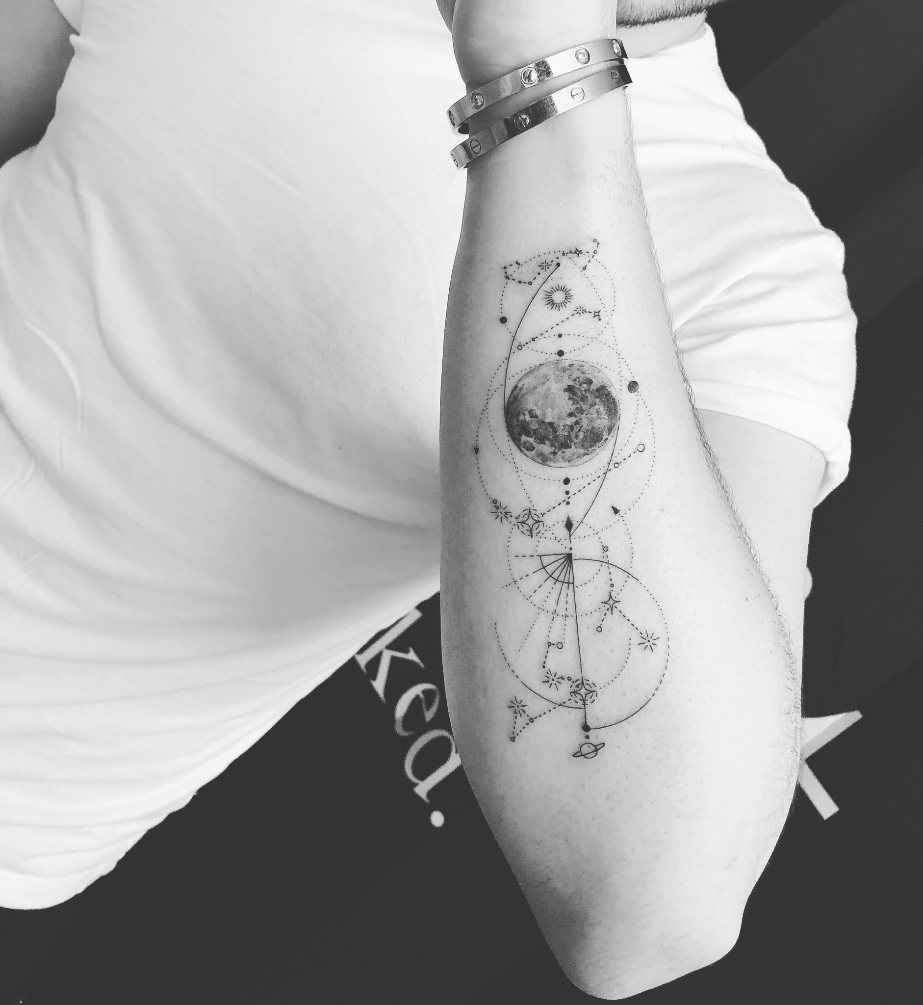 universum tattoo