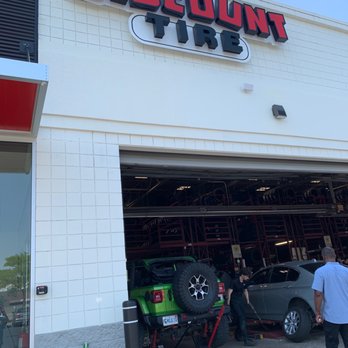 discount tire macomb mi