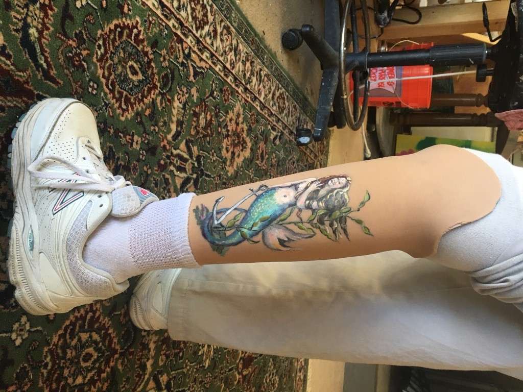 fake leg tattoos