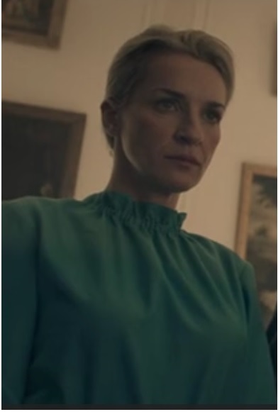 mrs lawrence handmaids tale actress