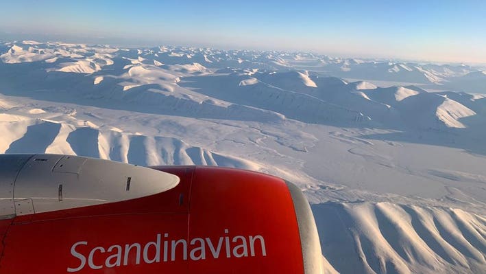 fly to svalbard