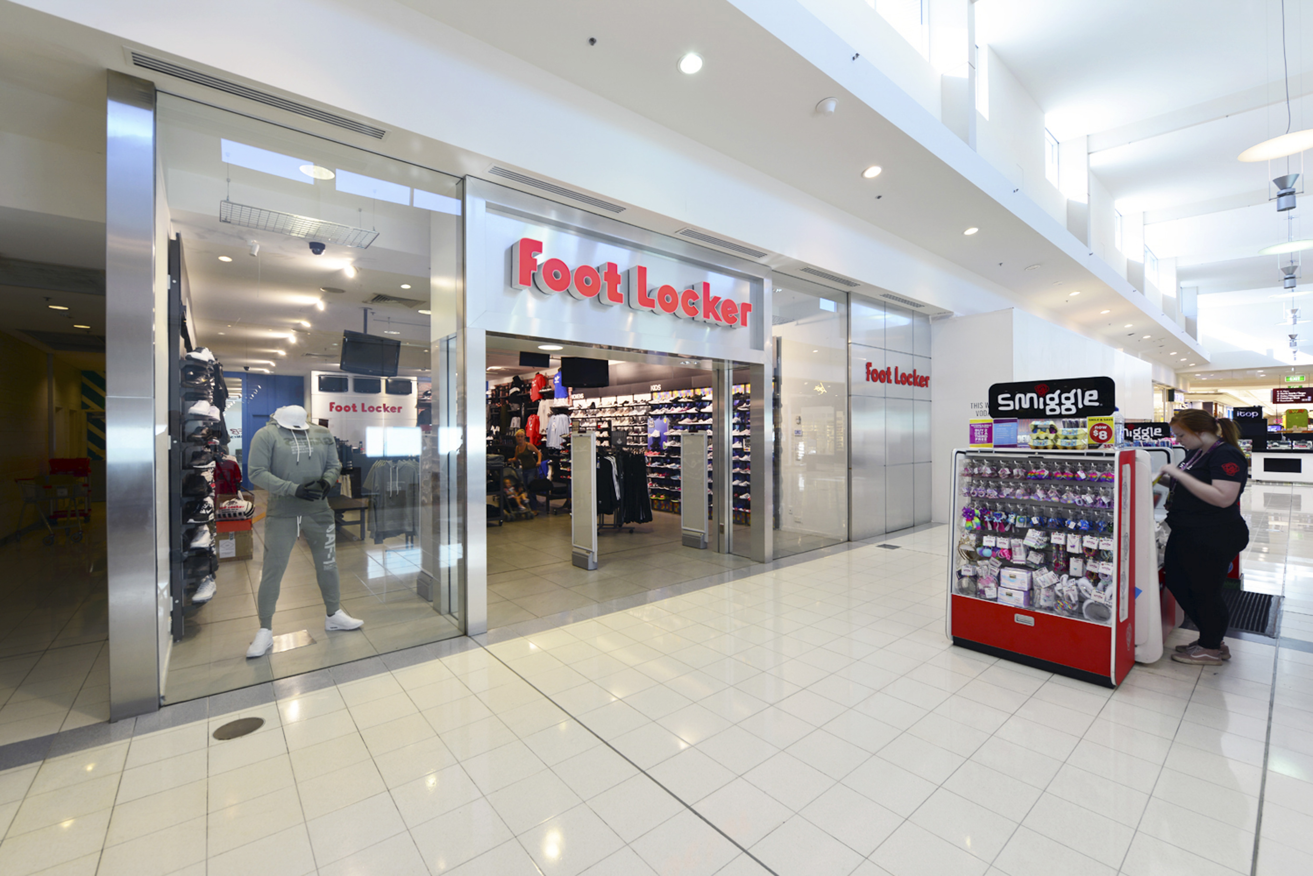 foot locker west lakes sa