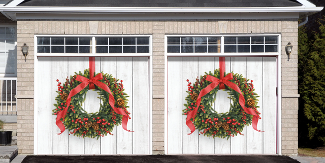 garage door xmas decoration