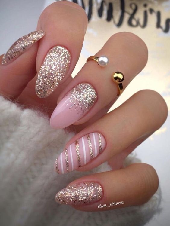 glitter christmas nails