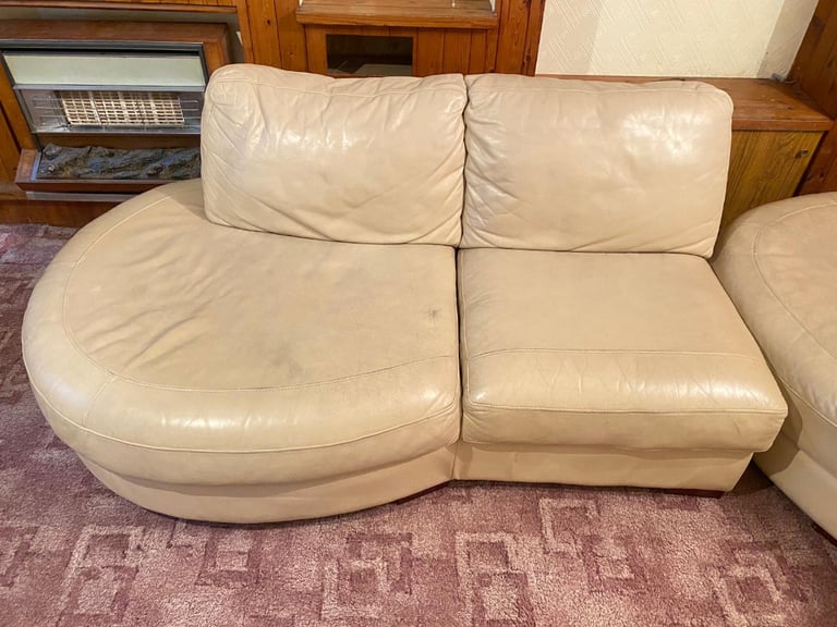 gumtree free sofa