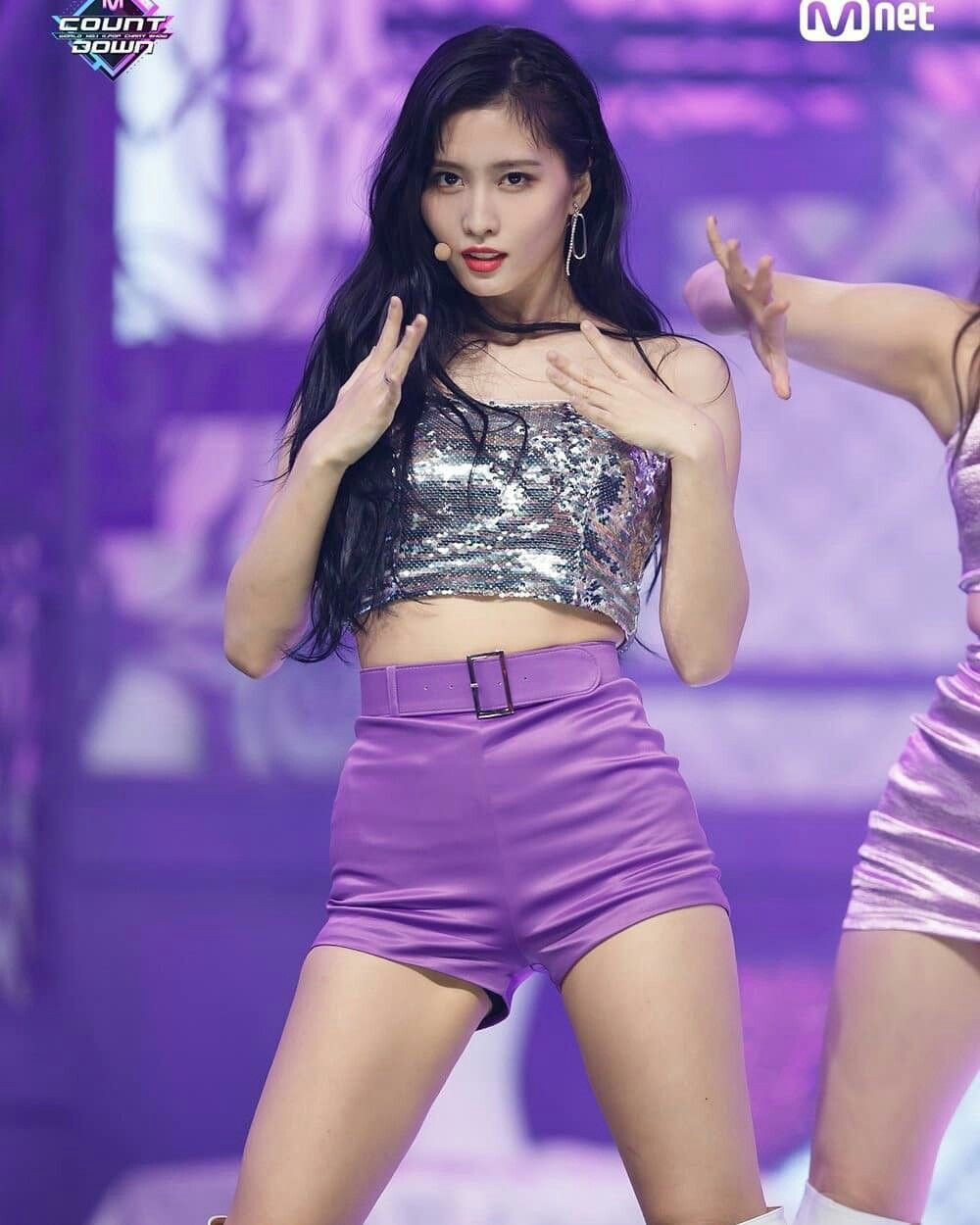 hirai momo body