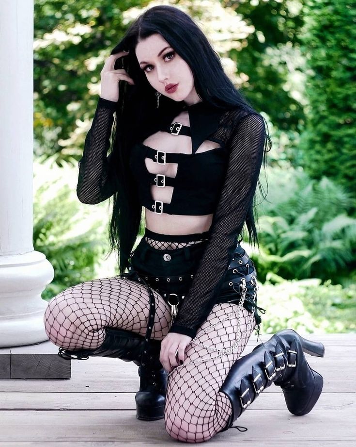 hot goth