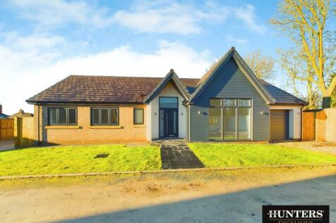 hunters estate agents bungalows for sale