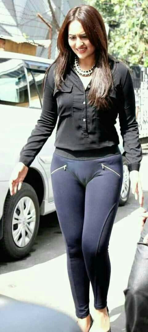 indian celebrities camel toe