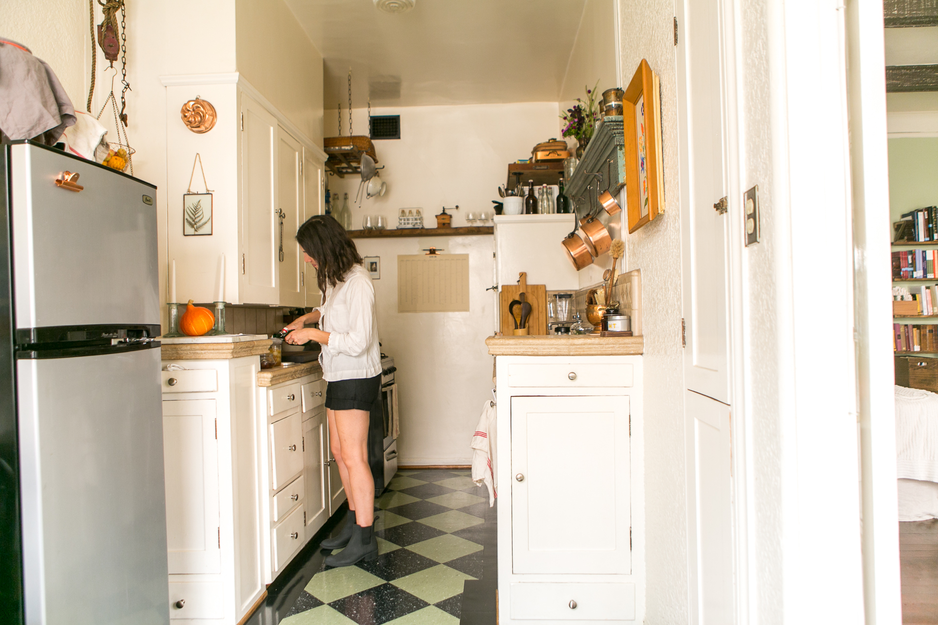 kitchen window exhaust fan