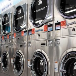 laundromats near me open now