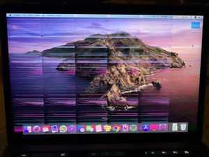 macbook pro screen flashing