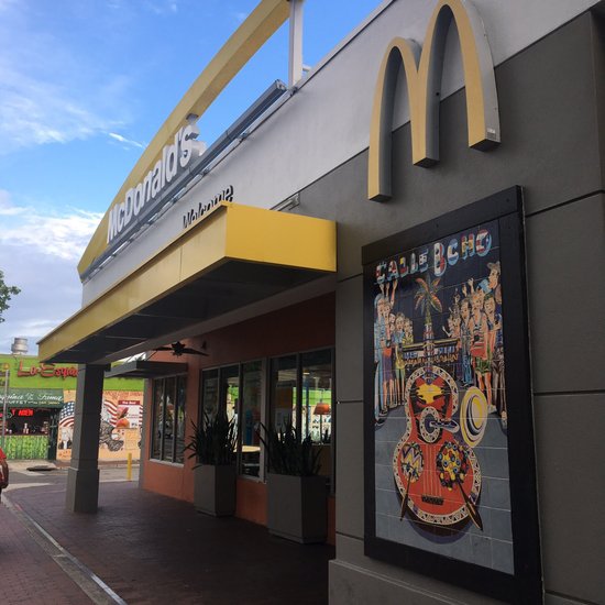 mcdonalds cerca de mi ubicación abierto