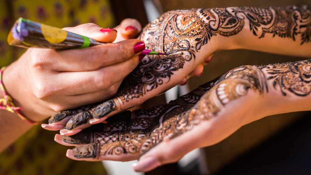 mehndi applying near me