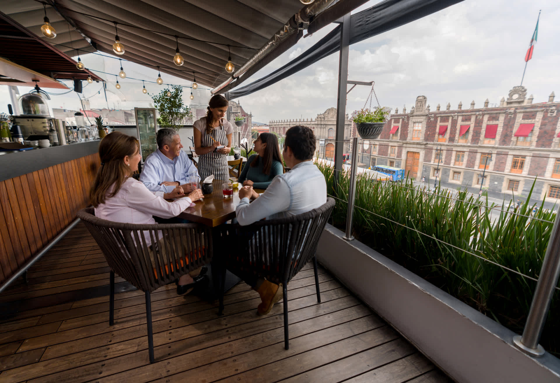 mejor restaurante cerca de mí ubicación