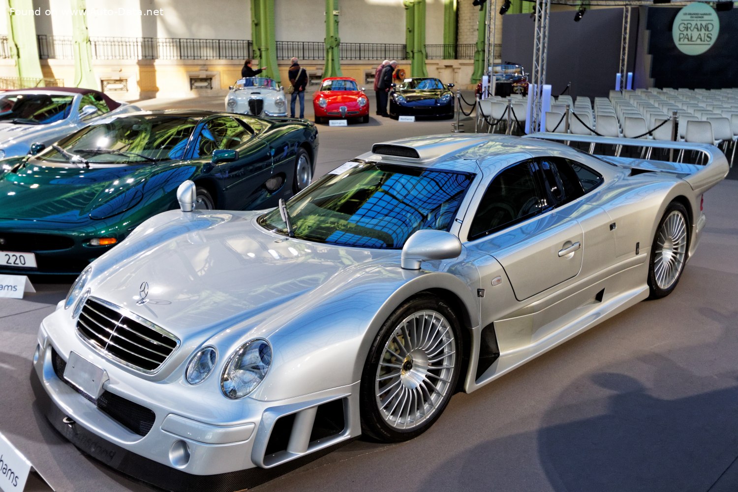 mercedes clk gtr teknik özellikler