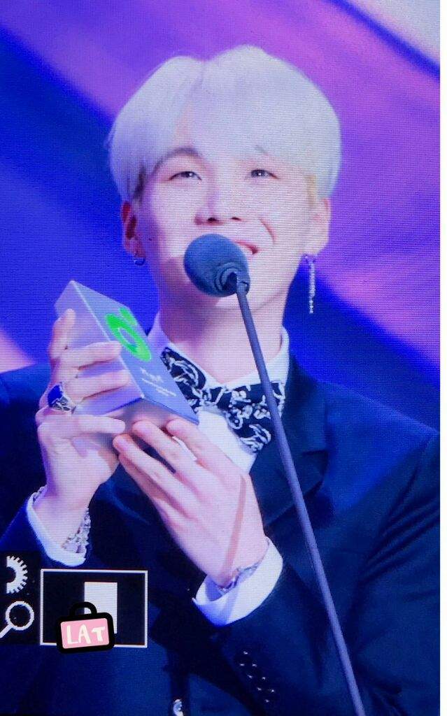 min yoongi awards