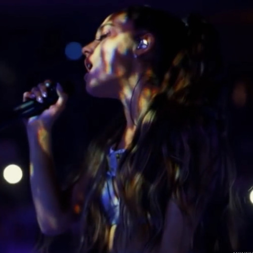 moonlight ariana grande live