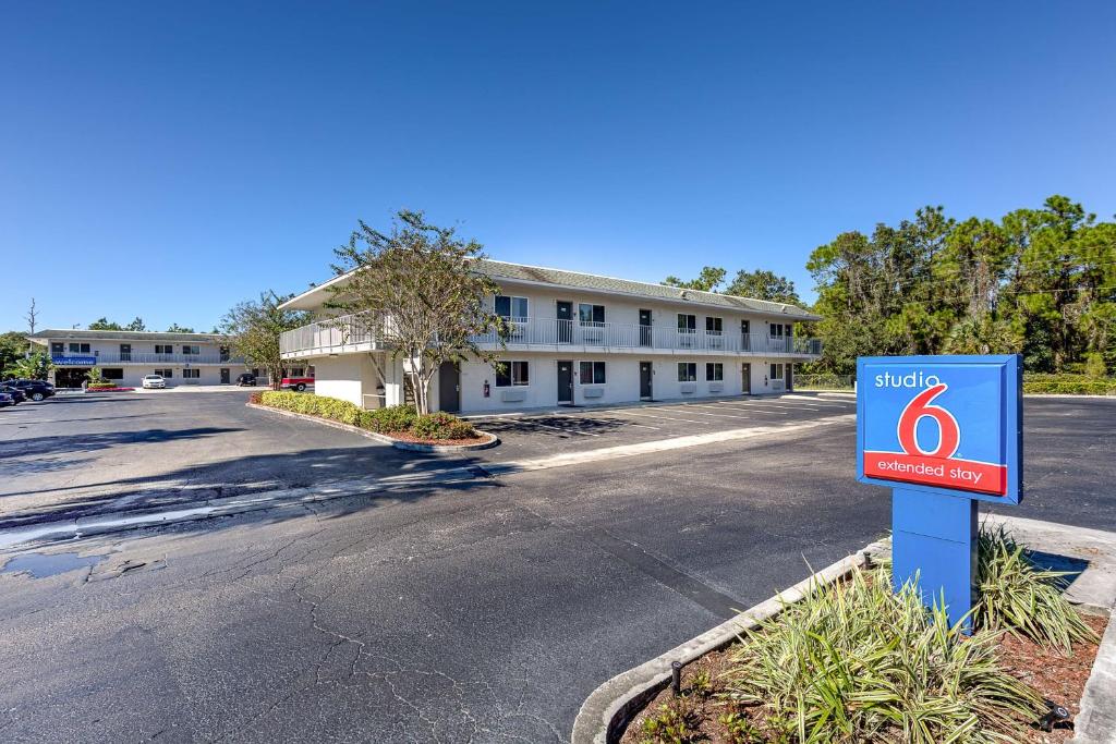 motel 6 kissimmee reviews