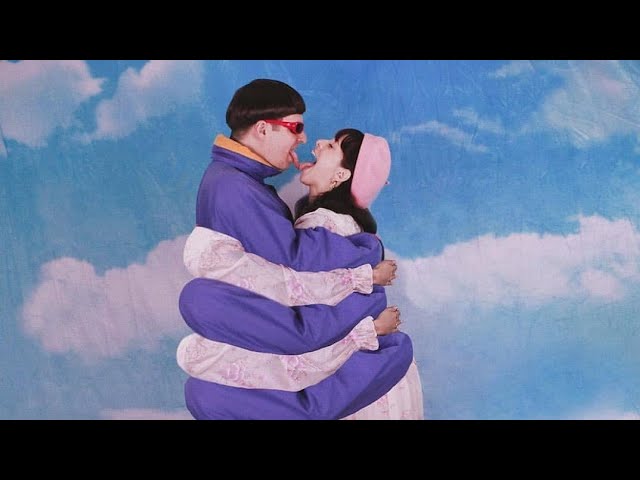 oliver tree and melanie martinez