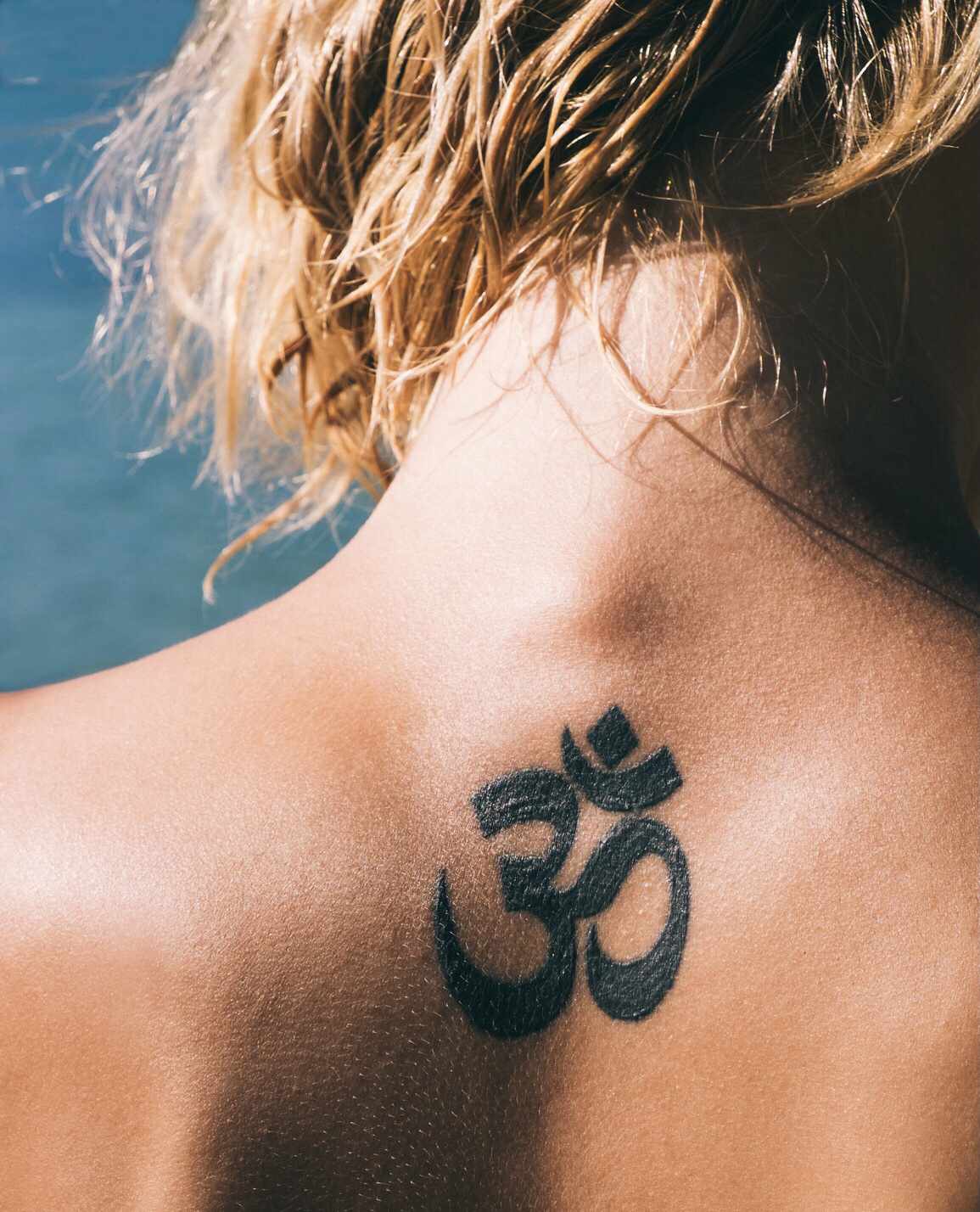 om zeichen als tattoo