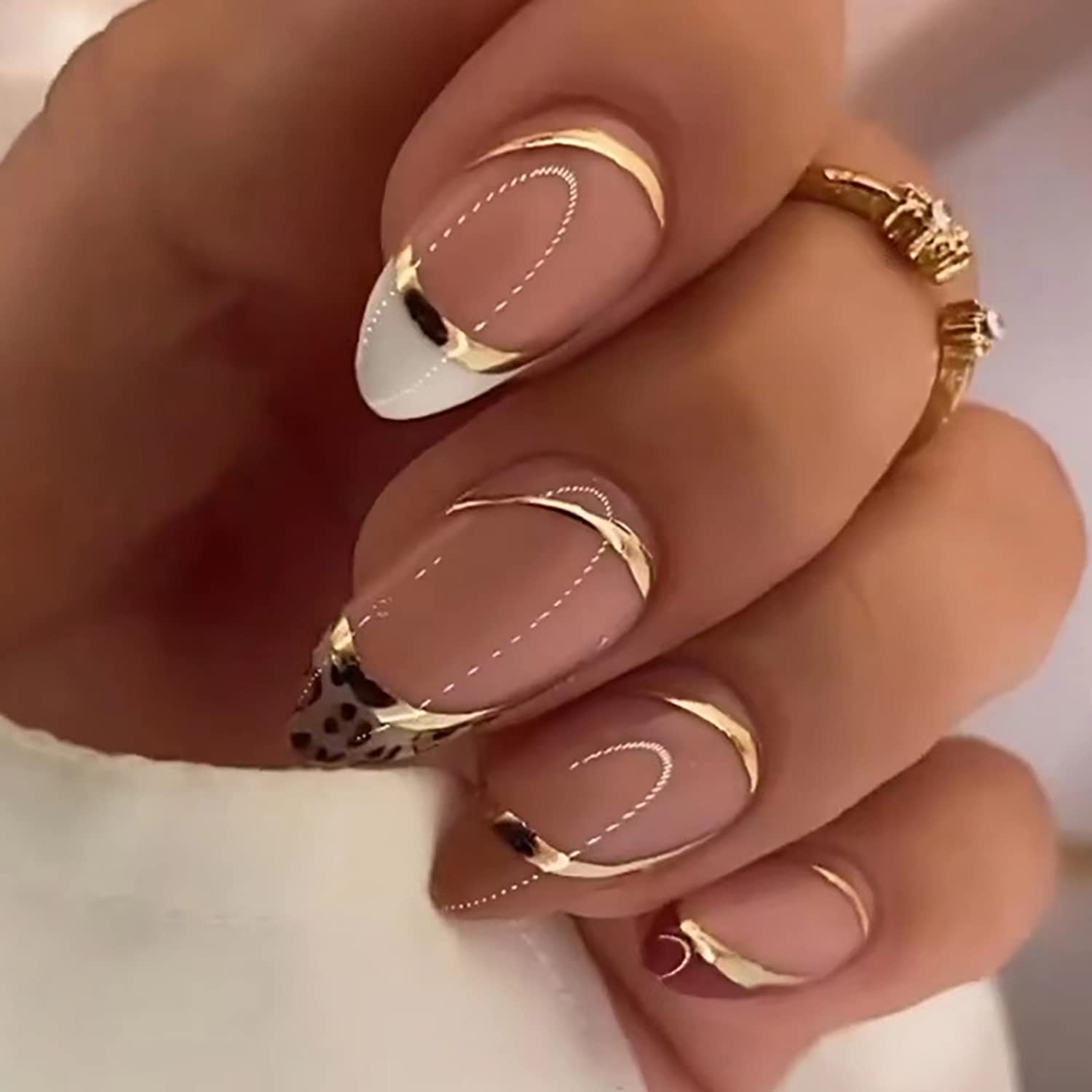 oval acrylic nails