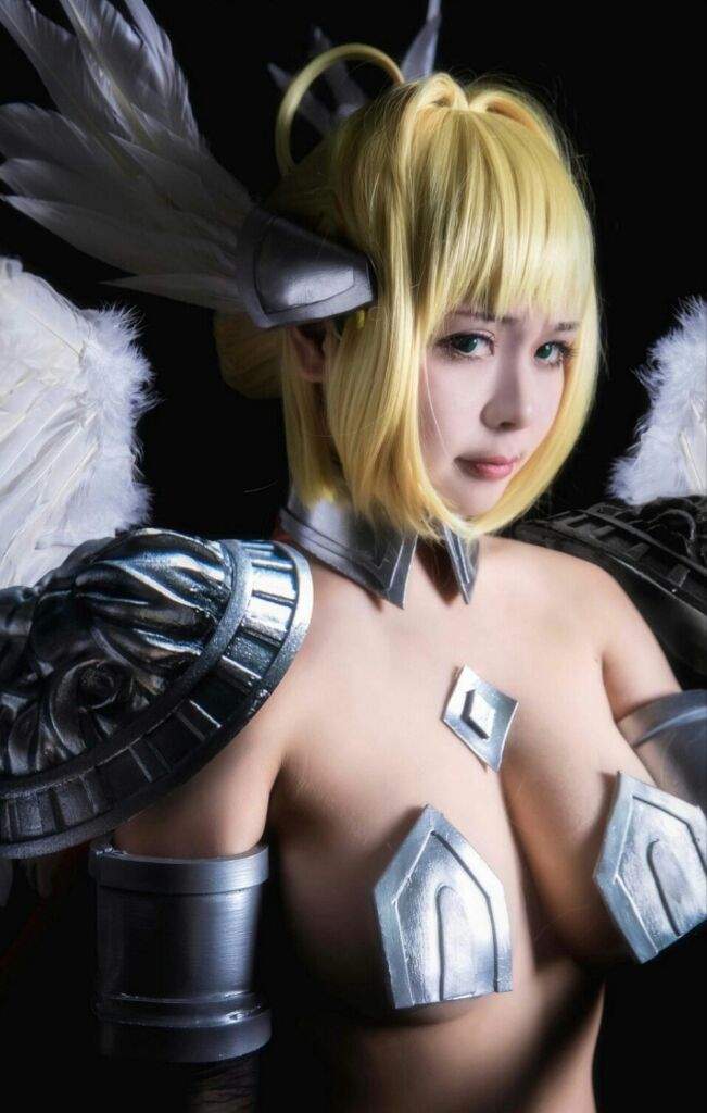 saber venus cosplay